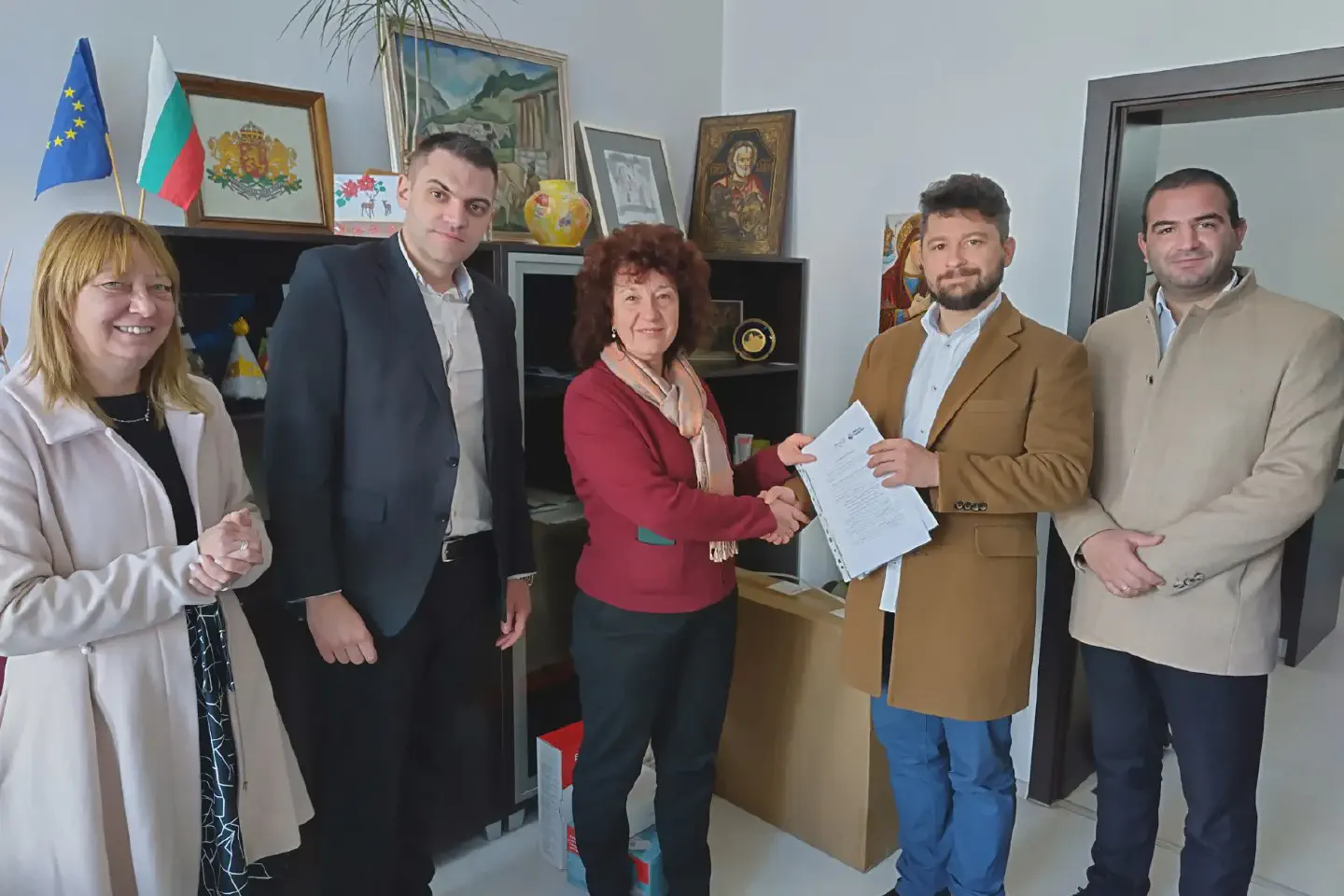 Дарение на медицинско оборудване за МБАЛ Девин
